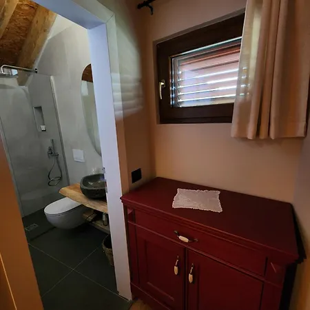 Gasthuis Te Avllia *